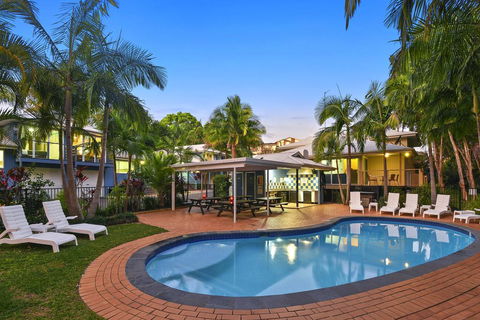 Flynns On Surf Beach Villas - Australian Directory 3