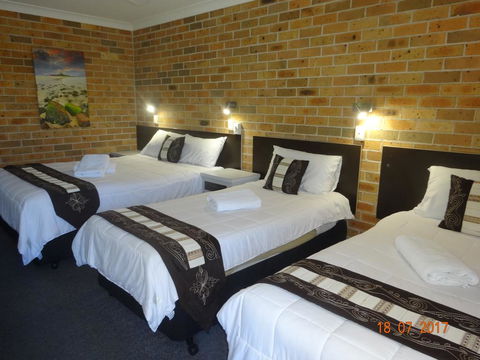 Forster Palms Motel - Australian Directory 0