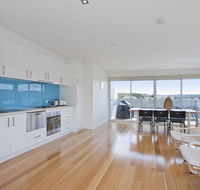 Four Kings Apartment - Deluxe 2br 3 - Australian Directory
