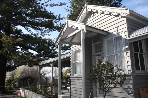 Foxglove Gardens - Australian Directory 0