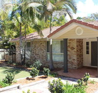 FRANGIPANI BEACH HOUSE - PET FRIENDLY 22 Belbourie Cres Boomerang Beach - Australian Directory