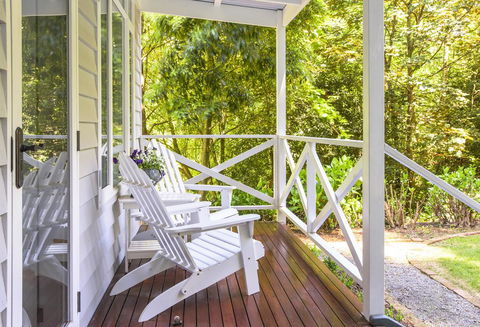Franklin - An Escape To The Country - Australian Directory 2