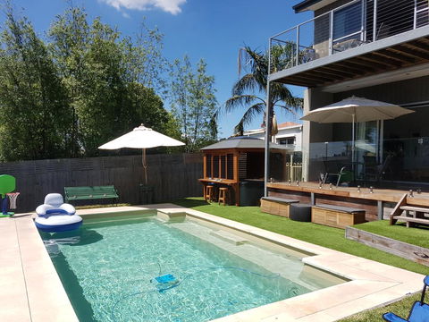 Frankston Hilltop Retreat - Australian Directory 3