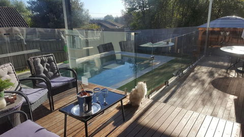 Frankston Hilltop Retreat - Australian Directory 2