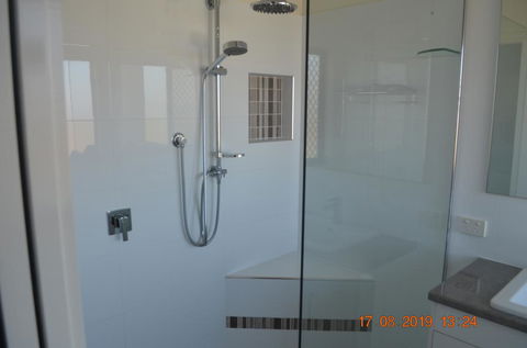 Fraser Views Bed And Breakfast - Australian Directory 1