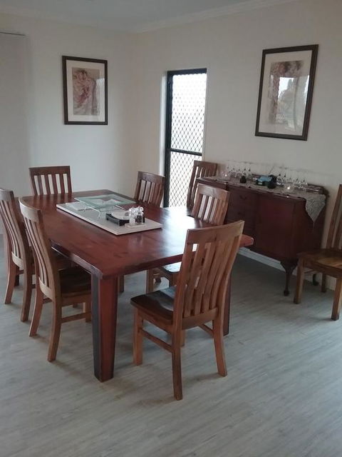 Fraser Views Bed And Breakfast - Australian Directory 2