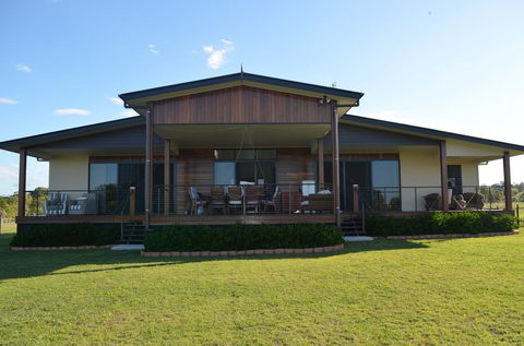 Fraser Views Bed And Breakfast - Australian Directory 0
