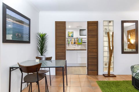 Funky, Central Studio - Australian Directory 1
