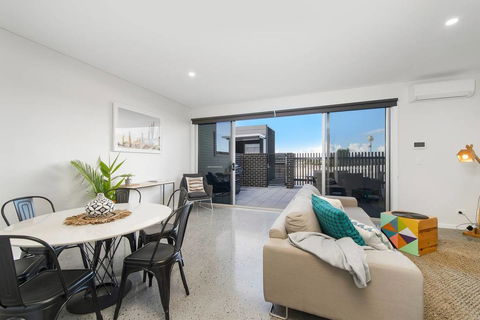 G149 - Apt 2 - Australian Directory 2