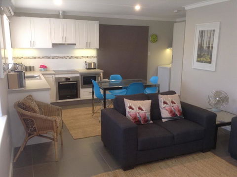Garden Apartment - Australian Directory 0