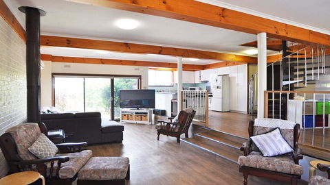 GETAWAY ON GARDEN - FREE WIFI - PET FRIENDLY (OUTSIDE ONLY) - Australian Directory 2