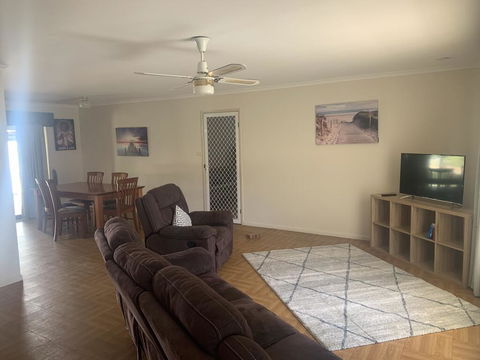 Gin Gin Budget Accommodation - Australian Directory 2