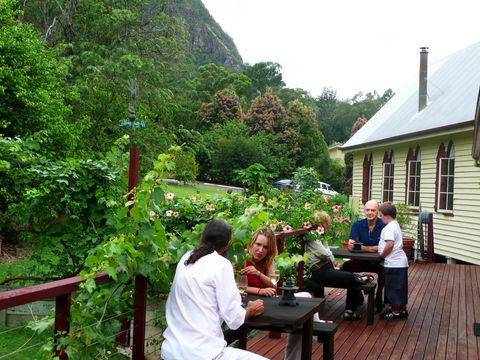 Glass House Mountains Ecolodge - Australian Directory 3
