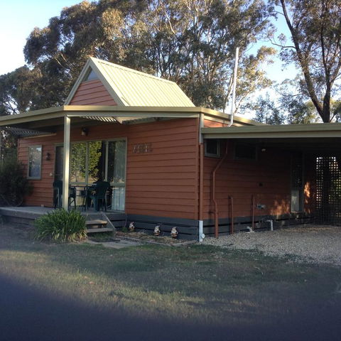 Glenfield Cottage - Australian Directory 3