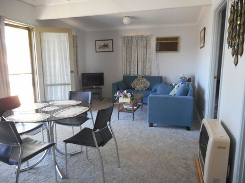 Glenfield Cottage - Australian Directory 0