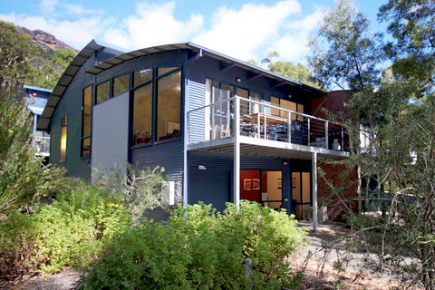 Glengarriff Townhouse 2 - Australian Directory 0