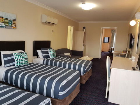 Golden Age Motor Inn - Australian Directory 1
