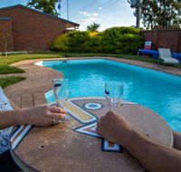 Golden Country Motel and Caravan Park - Australian Directory