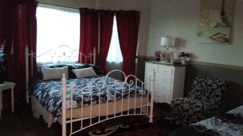 GOLDEN LACE B&B - Australian Directory 1