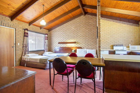 Goldfields Motel - Australian Directory 3