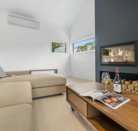 Goldie Views - Australian Directory