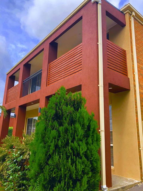 Golf View Charm - Australian Directory 3