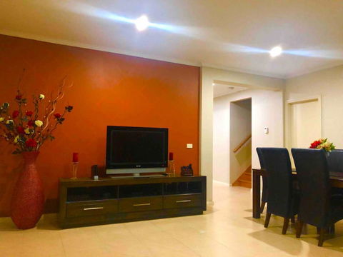 Golf View Charm - Australian Directory 0