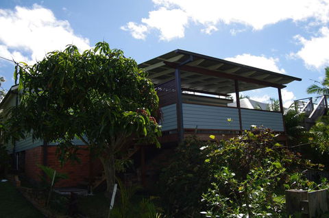 Good Vibes, 18 East Street - Australian Directory 0