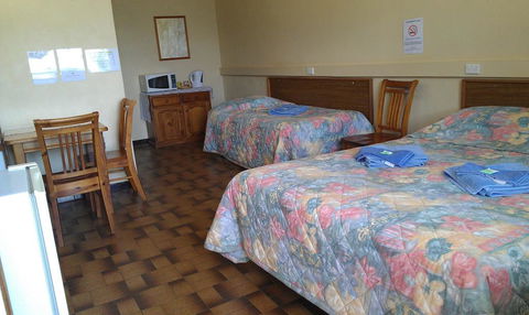 Goolgowi Highway Motel - Australian Directory 1