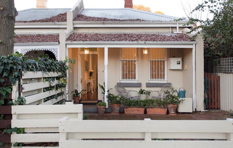 Gorgeous Subiaco Cottage - Australian Directory 0