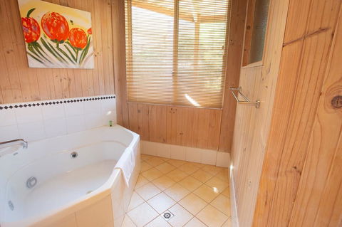 Grampians Chalets - Australian Directory 3