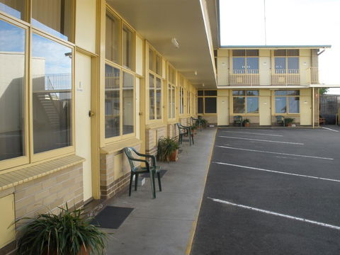 Grand Central Motel - Australian Directory 0