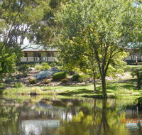 Granite Gardens Cottages  Lake Retreat - Australian Directory