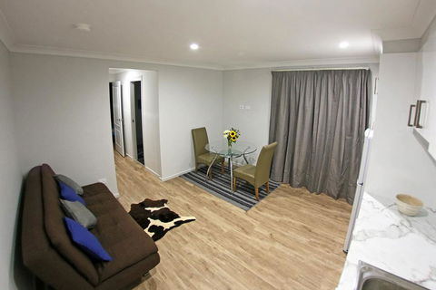 Granny Flat Next To Golf Course - Australian Directory 1