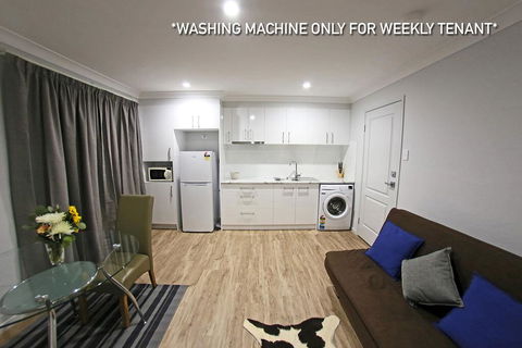 Granny Flat Next To Golf Course - Australian Directory 2