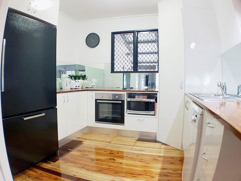 Great Northern Beach House - Australian Directory 3
