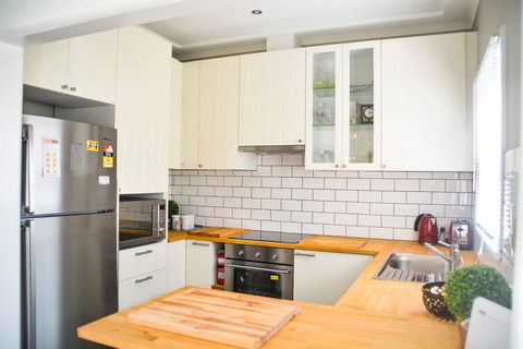 Gregory's Place - Australian Directory 1