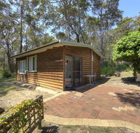 Gum Grove Chalets - Australian Directory