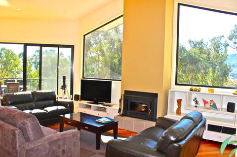Gumtree Villa - Australian Directory 1