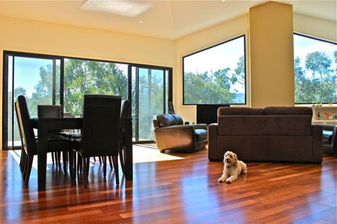Gumtree Villa - Australian Directory 0