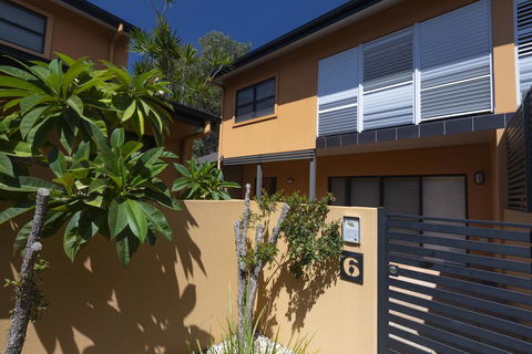 Gwydir Court 6 - Australian Directory 0