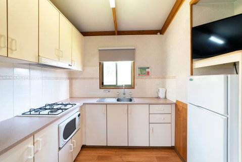 Halls Gap Gardens Caravan Park - Australian Directory 1