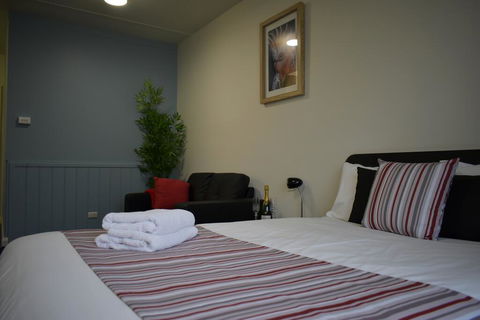 Hamilton Lakeside Motel - Australian Directory 0