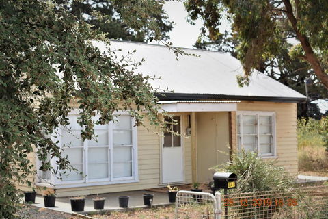 Happy Cozy House For Holidays, Beach, BBQ, Pet Friendly 35kms From CBD In Country Life Style !!! - Australian Directory 0