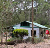 Harmony Forest Cottages  Lake side Lodge - Australian Directory