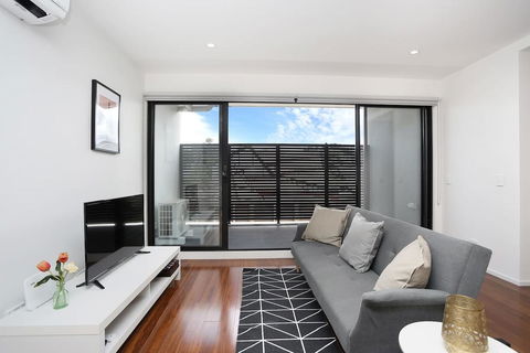 Heidelberg Short-stay Apartments - Australian Directory 0