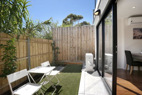 Heidelberg Short-stay Apartments - Australian Directory 2