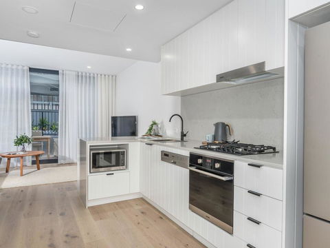 Herald 1-BR Apartment - Inner City, Close To Beaches & Harbour - Australian Directory 2