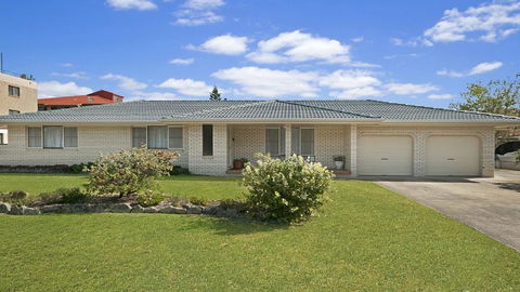 Hereford Court - East Ballina - Australian Directory 3