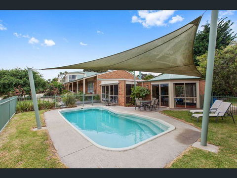 Heritage Bed & Breakfast - Australian Directory 1